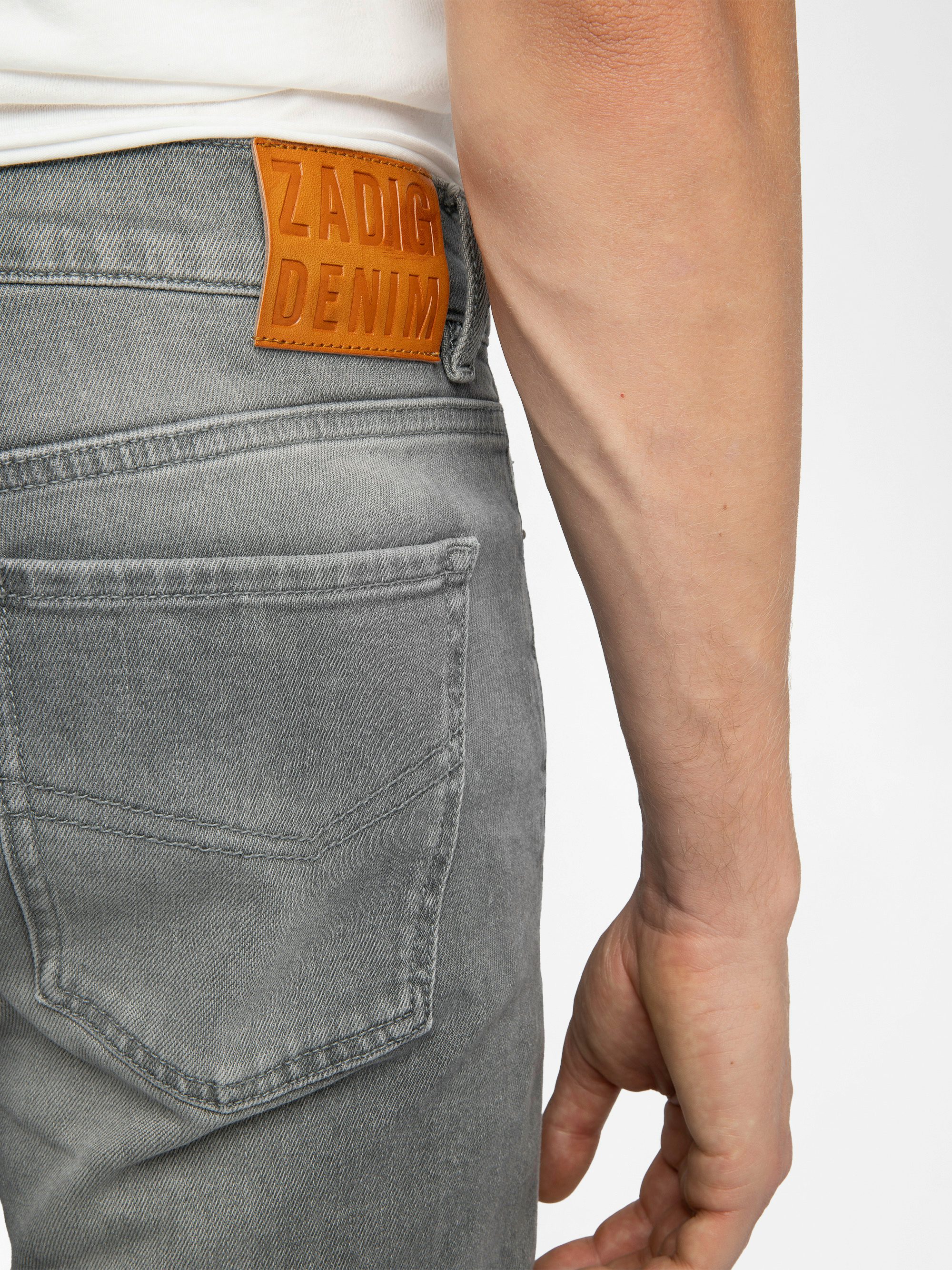 Jean Mick - Röhrenjeans mit Reißverschluss.